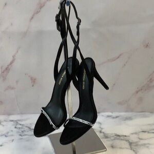 New Veronica Beard Ankle Strap Sandal with 3 1/2" Stiletto Heel